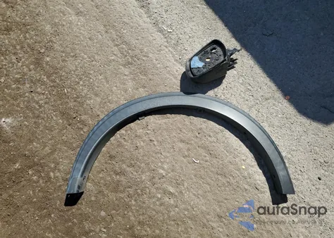 2025 Hyundai Venue Sel z USA, uszkodzony, nr VIN KMHRC8A33SU355631